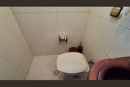 Casa à venda com 291m², 3 quartos e 3 vagasLavabo 