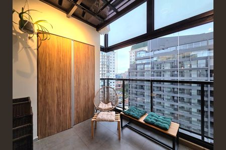 Apartamento à venda com 70m², 2 quartos e 1 vagaVaranda