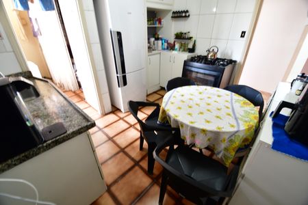 Apartamento à venda com 68m², 2 quartos e sem vagaCozinha