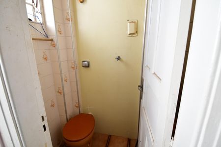 Apartamento à venda com 68m², 2 quartos e sem vagaBanheiro de serviço