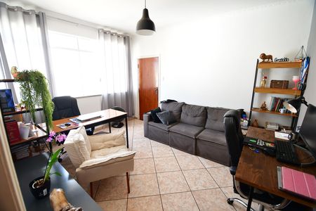 Apartamento à venda com 68m², 2 quartos e sem vagaSala
