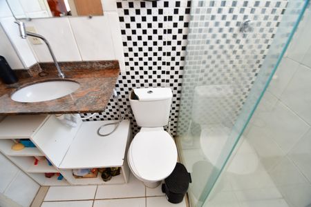 Apartamento à venda com 68m², 2 quartos e sem vagaBanheiro