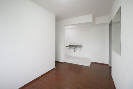 Sala de apartamento para alugar com 2 quartos, 43m² em Canhema, Diadema