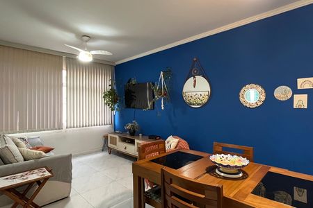 Sala de apartamento para alugar com 1 quarto, 50m² em Orquidario, Santos