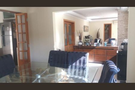 Casa à venda com 4 quartos, 491m² em Jardim Petropolis, São Paulo