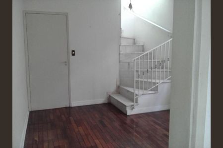 Casa à venda com 143m², 3 quartos e 2 vagas