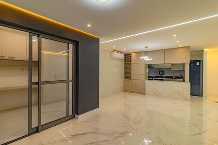 Apartamento à venda com 83m², 2 quartos e 1 vaga