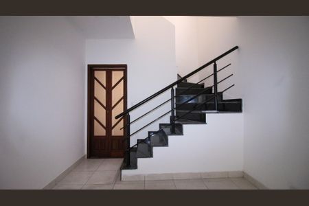 Casa à venda com 2 quartos, 220m² em Quinta da Paineira, São Paulo