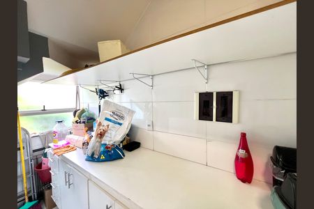 Apartamento à venda com 130m², 3 quartos e 1 vaga Apartamento à venda com 130m², 3 quartos e 1 vagaÁrea de Serviço
