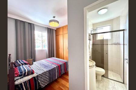 Apartamento à venda com 130m², 3 quartos e 1 vaga Apartamento à venda com 130m², 3 quartos e 1 vagaQuarto Suíte