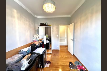 Apartamento à venda com 130m², 3 quartos e 1 vaga Apartamento à venda com 130m², 3 quartos e 1 vagaQuarto 1