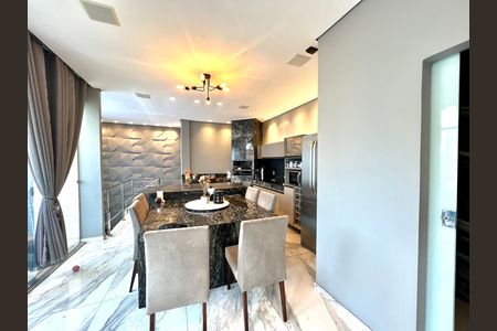 Apartamento à venda com 130m², 3 quartos e 1 vaga Apartamento à venda com 130m², 3 quartos e 1 vagaCobertura