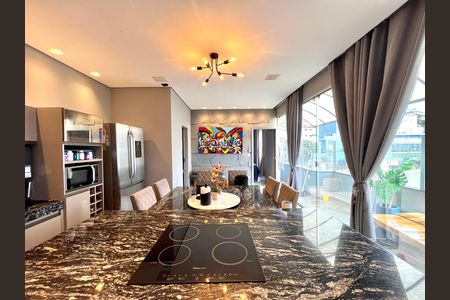 Apartamento à venda com 130m², 3 quartos e 1 vaga Apartamento à venda com 130m², 3 quartos e 1 vagaCobertura