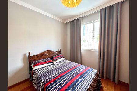 Apartamento à venda com 130m², 3 quartos e 1 vaga Apartamento à venda com 130m², 3 quartos e 1 vagaQuarto Suíte