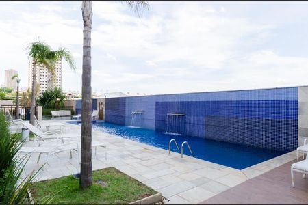 Apartamento à venda com 70m², 2 quartos e 1 vaga Apartamento à venda com 70m², 2 quartos e 1 vagaÁrea comum - Piscina