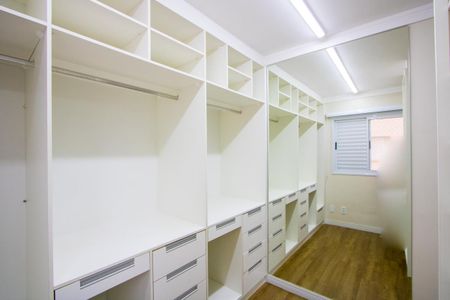 Apartamento à venda com 70m², 2 quartos e 1 vaga Apartamento à venda com 70m², 2 quartos e 1 vagaCloset do quarto 1
