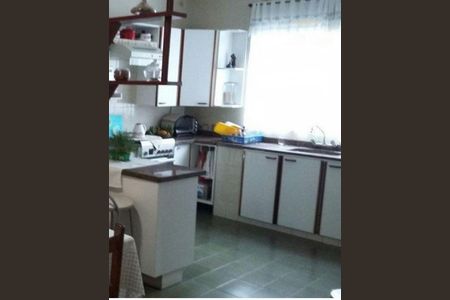 Casa à venda com 3 quartos, 160m² em Jardim Guanhembu, São Paulo