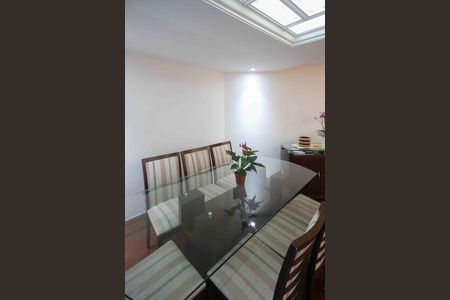 Apartamento à venda com 92m², 2 quartos e 2 vagasSala de jantar