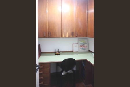 Apartamento à venda com 92m², 2 quartos e 2 vagasEscritório