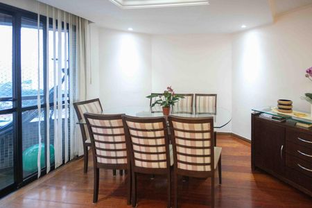 Apartamento à venda com 92m², 2 quartos e 2 vagasSala de jantar