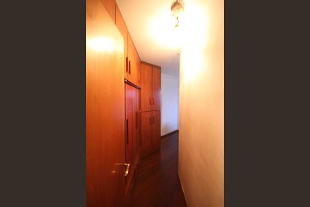 Apartamento à venda com 92m², 2 quartos e 2 vagasCloset