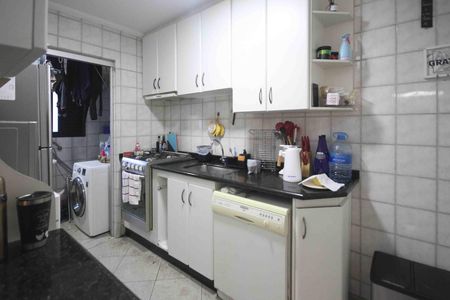 Apartamento à venda com 92m², 2 quartos e 2 vagasCozinha
