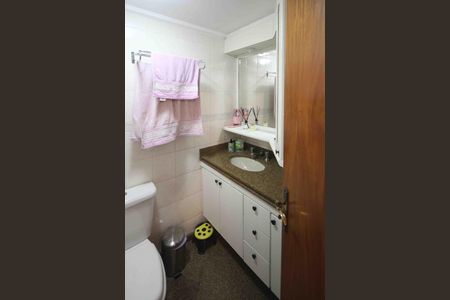 Apartamento à venda com 92m², 2 quartos e 2 vagasBanheiro Social
