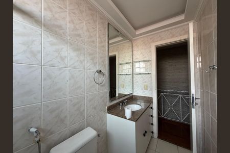 Apartamento à venda com 146m², 3 quartos e 2 vagas Apartamento à venda com 146m², 3 quartos e 2 vagasBanheiro da suíte