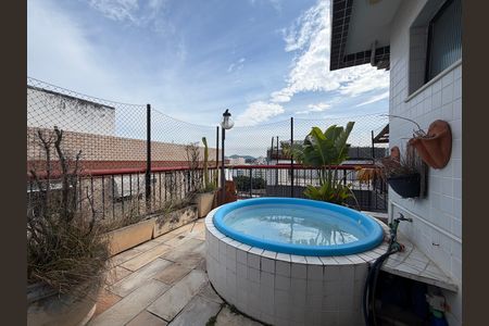Apartamento à venda com 146m², 3 quartos e 2 vagas Apartamento à venda com 146m², 3 quartos e 2 vagasTerraço - Piscina