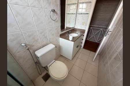 Apartamento à venda com 146m², 3 quartos e 2 vagas Apartamento à venda com 146m², 3 quartos e 2 vagasBanheiro da suíte