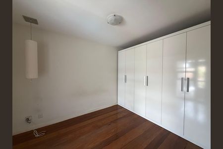 Apartamento à venda com 146m², 3 quartos e 2 vagas Apartamento à venda com 146m², 3 quartos e 2 vagasQuarto 1