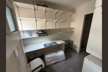 Apartamento à venda com 146m², 3 quartos e 2 vagas Apartamento à venda com 146m², 3 quartos e 2 vagasÁrea de serviço - Quarto