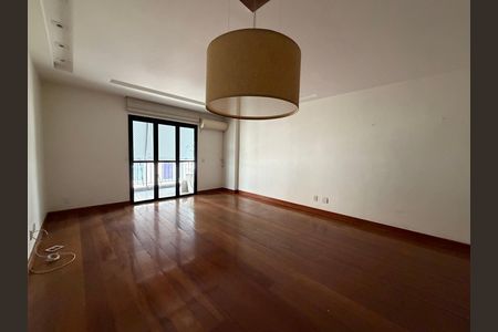 Apartamento à venda com 146m², 3 quartos e 2 vagas Apartamento à venda com 146m², 3 quartos e 2 vagasSala