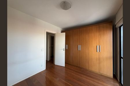 Apartamento à venda com 146m², 3 quartos e 2 vagas Apartamento à venda com 146m², 3 quartos e 2 vagasQuarto 2