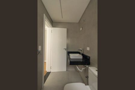 Casa de condomínio à venda com 248m², 3 quartos e 3 vagasBanheiro da Suíte 1