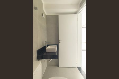Casa de condomínio à venda com 248m², 3 quartos e 3 vagasBanheiro Social