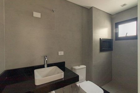 Casa de condomínio à venda com 248m², 3 quartos e 3 vagasBanheiro da Suíte 1
