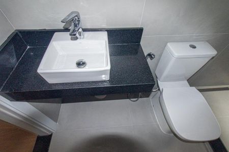 Casa de condomínio à venda com 248m², 3 quartos e 3 vagasBanheiro da Suíte 3