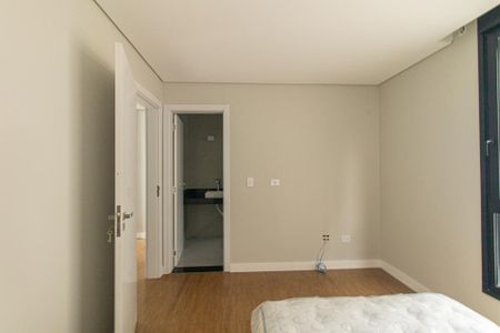 Casa de condomínio à venda com 248m², 3 quartos e 3 vagasQuarto 1 Suíte 1