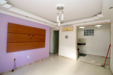 Sala de apartamento para alugar com 2 quartos, 49m² em Saboeiro, Salvador