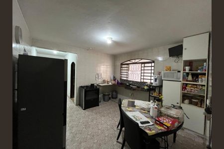 Foto 03 de casa à venda com 4 quartos, 184m² em Vila Olinda, São Paulo