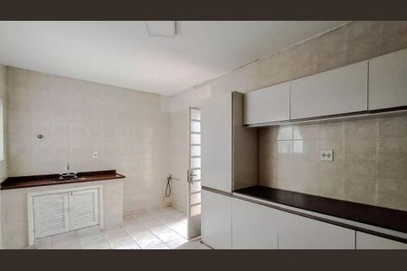 Apartamento à venda com 84m², 1 quarto e sem vaga