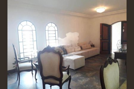 Casa à venda com 300m², 3 quartos e 3 vagas