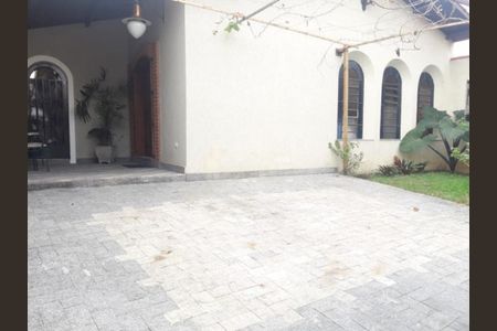 Casa à venda com 3 quartos, 300m² em Jardim Luanda, São Paulo