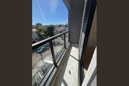 Casa à venda com 2 quartos, 104m² em Parque das Nações, Santo André