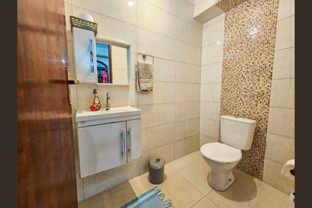 Casa de condomínio para alugar com 140m², 3 quartos e 2 vagasLavabo