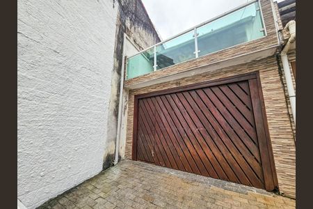 Casa de condomínio para alugar com 140m², 3 quartos e 2 vagasFachada