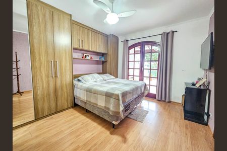 Casa de condomínio para alugar com 140m², 3 quartos e 2 vagasSuite
