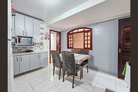 Casa de condomínio para alugar com 140m², 3 quartos e 2 vagasCozinha