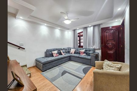 Sala de casa de condomínio para alugar com 3 quartos, 140m² em Jardim Sandra, São Paulo